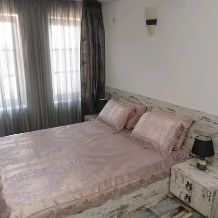 Гостевой дом The Greek House Ахтополь