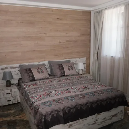 The Greek House 阿赫托波尔