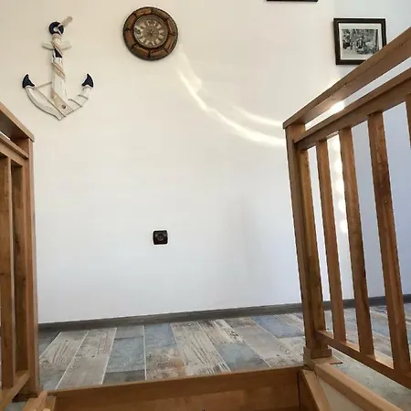 The Greek House Гостевой дом
