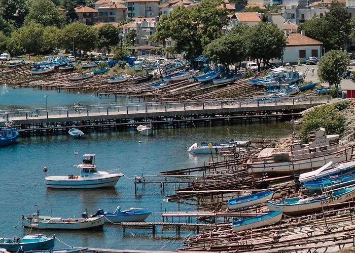 בית הארחה The Greek House 4*